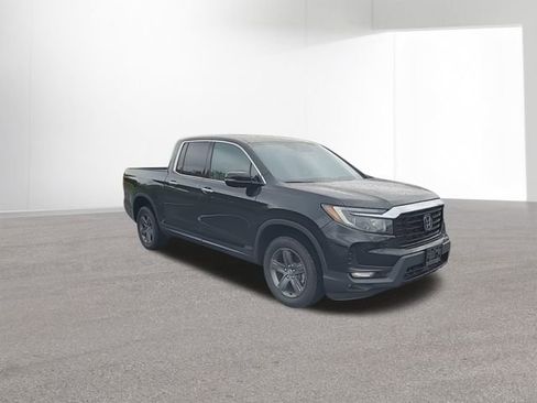 Used 2023 Honda Ridgeline RTL-E image 2