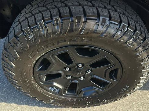 Used 2015 Jeep Wrangler Sport AWD/4WD image 15