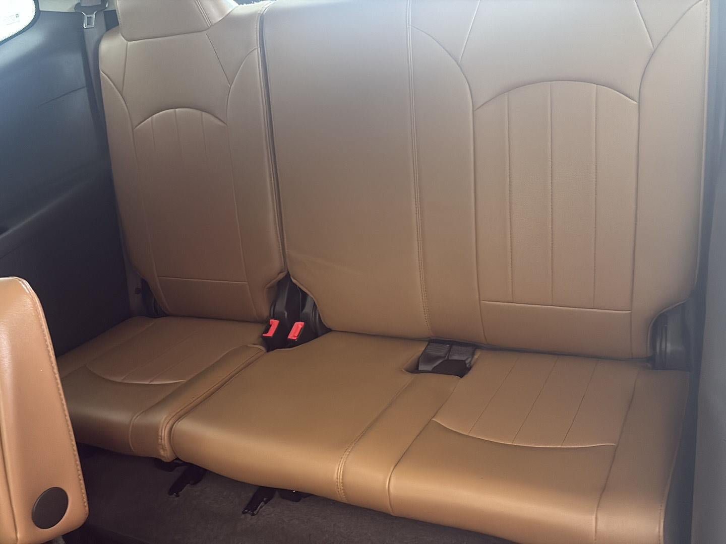 Used 2017 Buick Enclave Leather AWD/4WD image 9