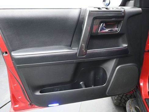 Used 2019 Toyota 4Runner TRD Off-Road AWD/4WD image 22