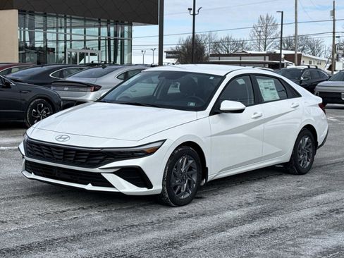 New 2026 Hyundai Elantra Blue image 15