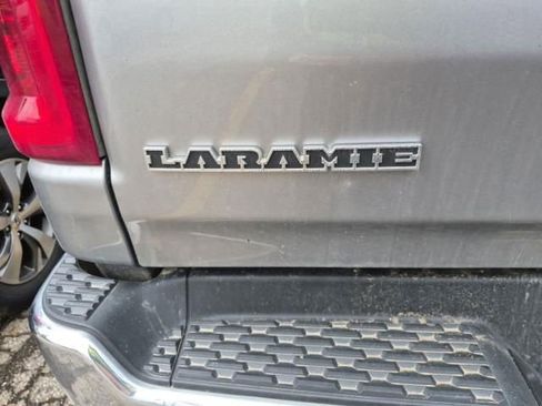 Used 2025 RAM 1500 Laramie AWD/4WD image 6