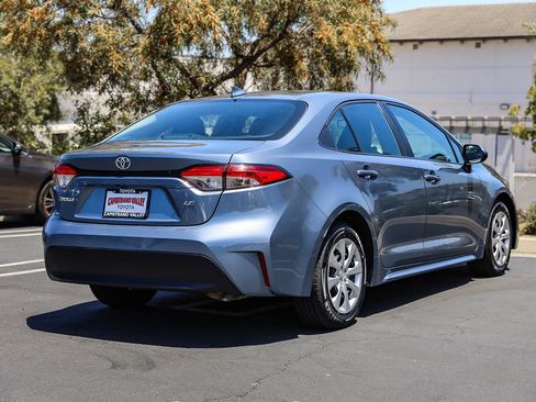 Used 2024 Toyota Corolla LE FWD image 4