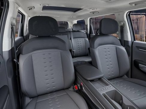 New 2026 Kia EV9 Wind AWD/4WD image 16