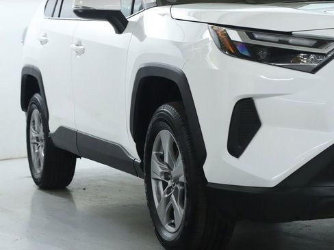 Used 2025 Toyota RAV4 XLE image 8