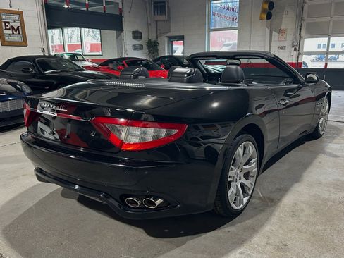 Used 2011 Maserati GranTurismo Convertible image 11