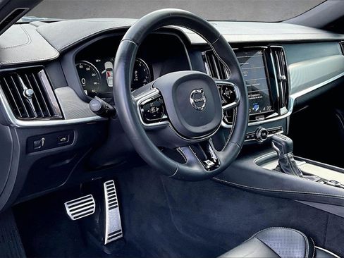 Used 2020 Volvo S90 T6 R-Design w/ Protection Package Premier image 17