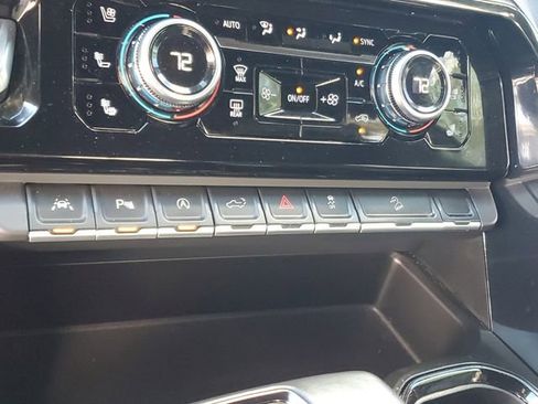 Used 2023 GMC Sierra 1500 AT4 w/ AT4 Premium Package image 24