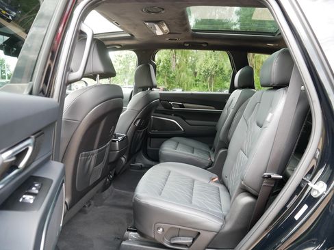 Used 2025 Kia Telluride SX Prestige X-Line AWD/4WD image 35