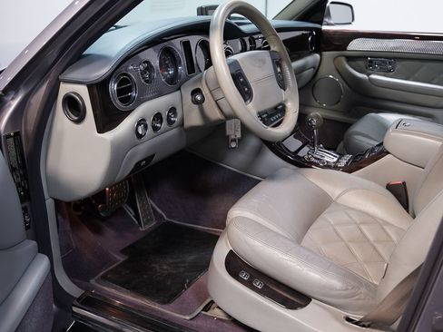 Used 2002 Bentley Arnage T image 4