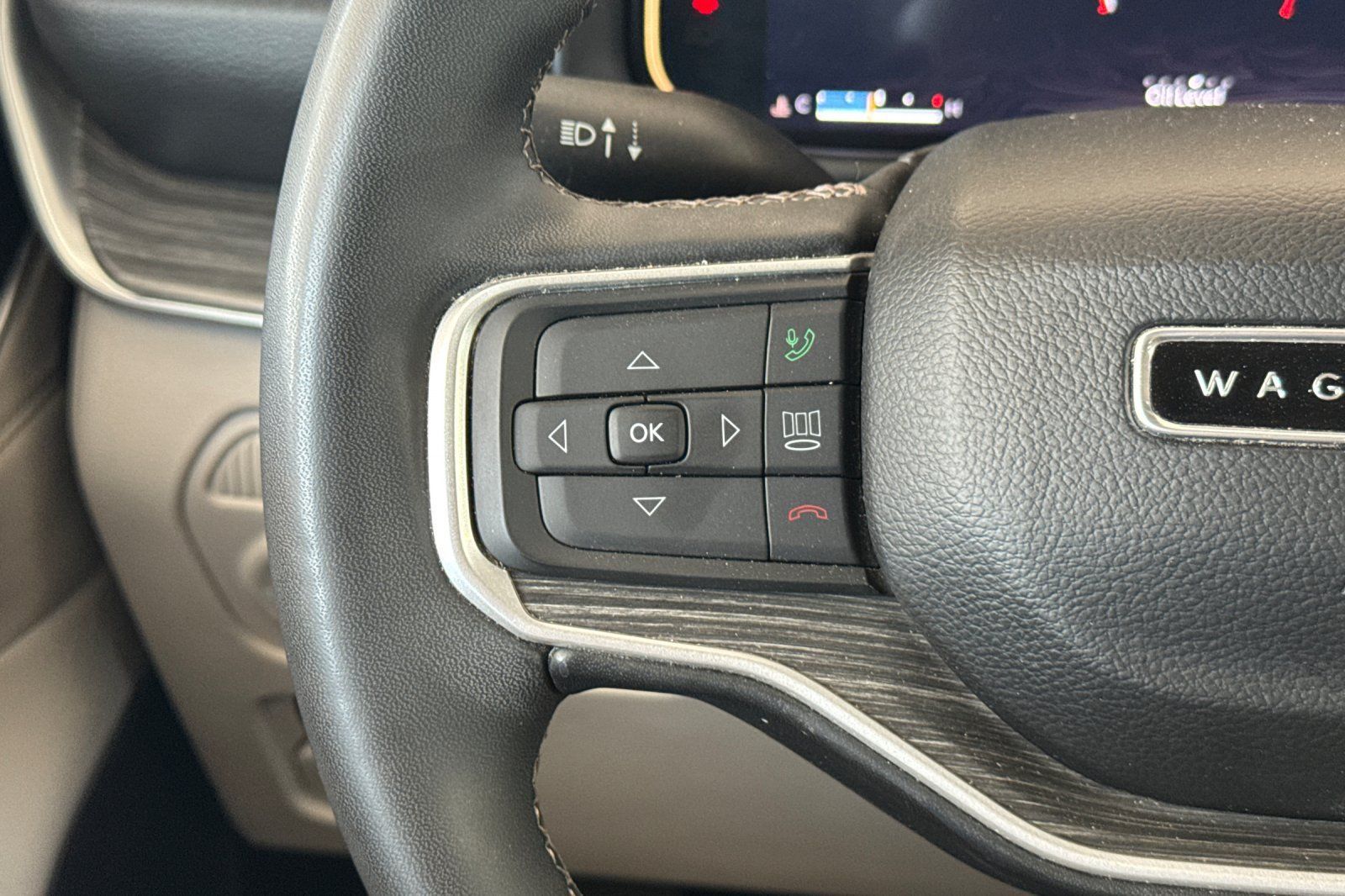 Used 2024 Jeep Wagoneer Series II AWD/4WD image 37