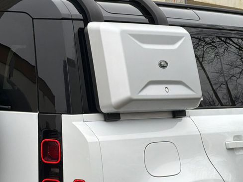 Used 2021 Land Rover Defender 110 S image 10