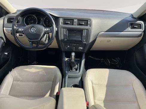 Used 2017 Volkswagen Jetta SE FWD image 27