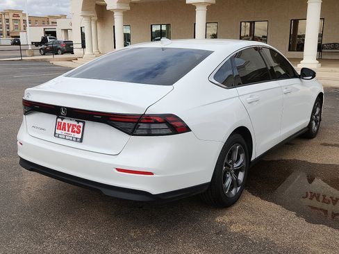 Used 2024 Honda Accord EX image 4