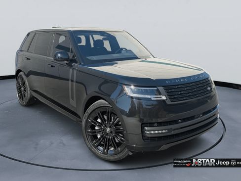 Used 2025 Land Rover Range Rover Long Wheelbase SE AWD/4WD image 3