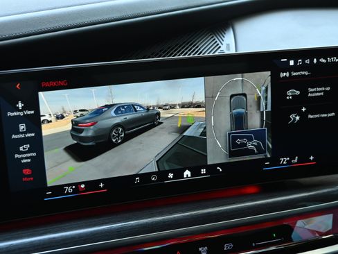 Certified 2024 BMW i7 eDrive50 image 34