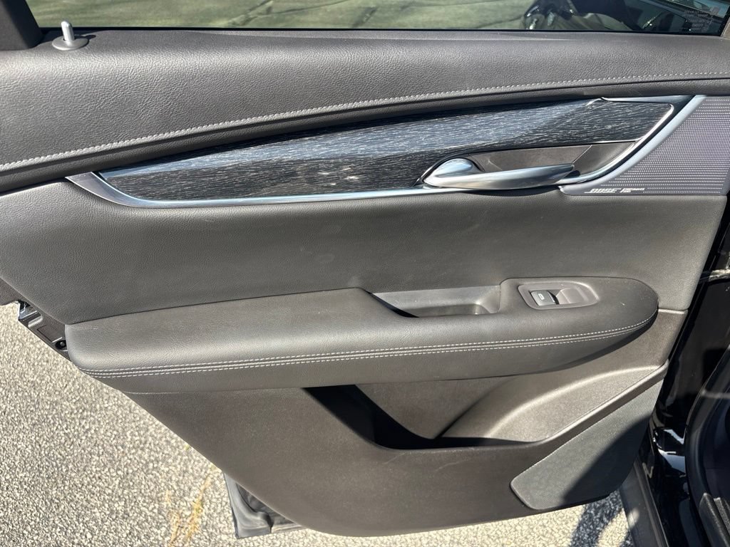 Used 2022 Cadillac XT5 Premium Luxury w/ Technology Package AWD/4WD image 40