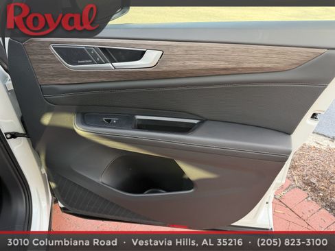 Certified 2026 Volkswagen Atlas SEL Premium R-Line AWD/4WD image 17