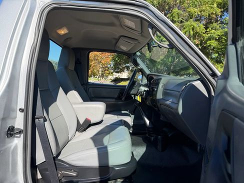 Used 2005 Ford Ranger 2WD Regular Cab image 14