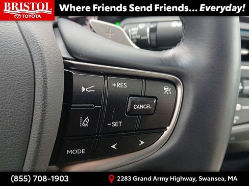 Used 2025 Lexus ES 350 w/ Premium Package image 30