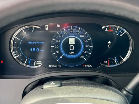 Used 2017 Cadillac Escalade Premium Luxury AWD/4WD image 28
