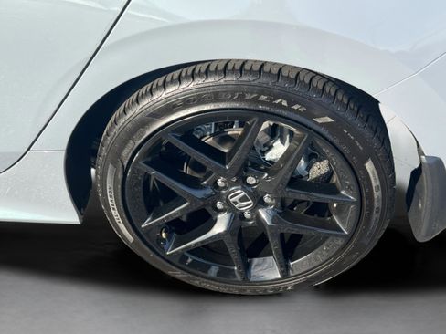 Used 2024 Honda Civic Sport image 13
