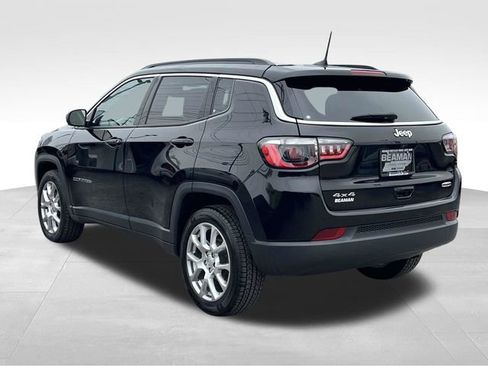 Used 2022 Jeep Compass Latitude w/ Sun and Sound Group image 5