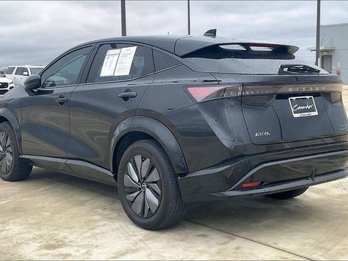 Used 2023 Nissan Ariya AWD image 15