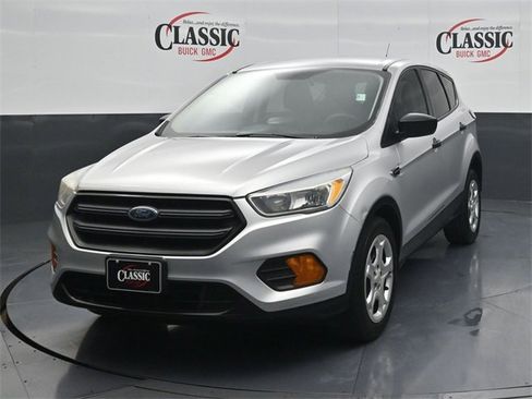 Used 2017 Ford Escape S image 4