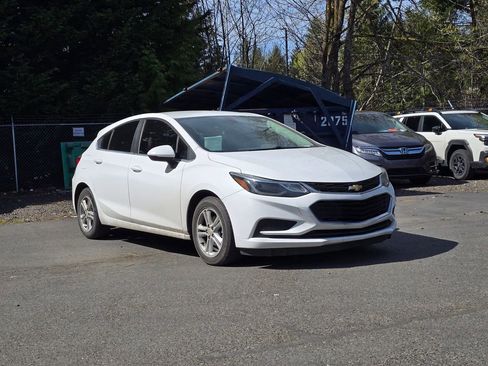 Used 2017 Chevrolet Cruze LT image 1