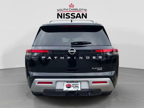 Used 2025 Nissan Pathfinder Platinum AWD/4WD image 5