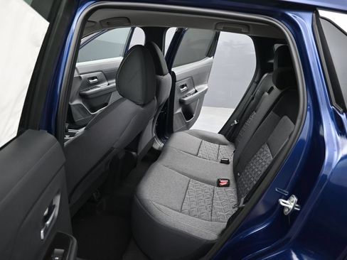 New 2026 Nissan Kicks SV w/ Cold Weather Package FWD image 9