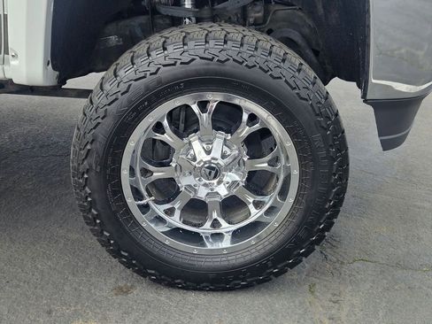 Used 2017 GMC Sierra 2500 SLT AWD/4WD image 31