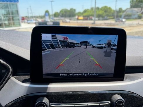 Used 2020 Ford Escape SEL FWD image 15