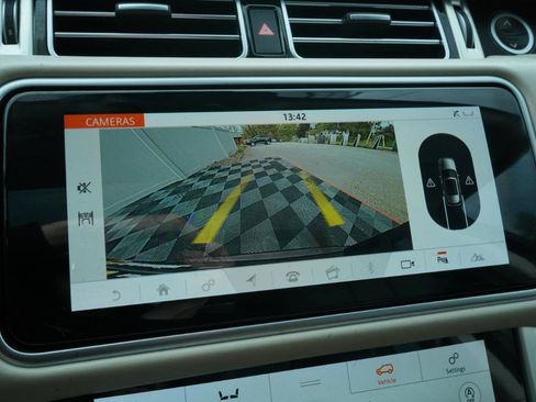 Used 2019 Land Rover Range Rover HSE AWD/4WD image 37