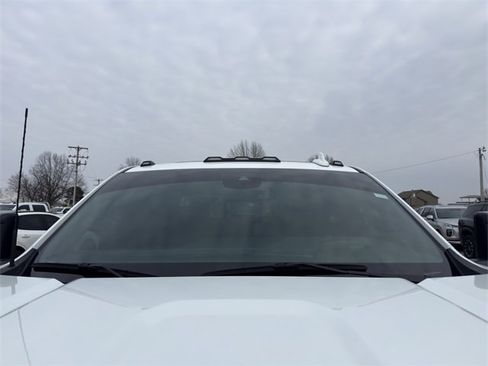 Used 2024 GMC Sierra 2500 AT4 w/ AT4 Preferred Package image 25