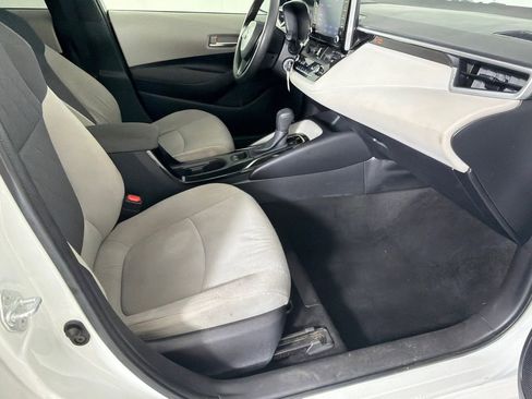 Used 2020 Toyota Corolla LE image 13