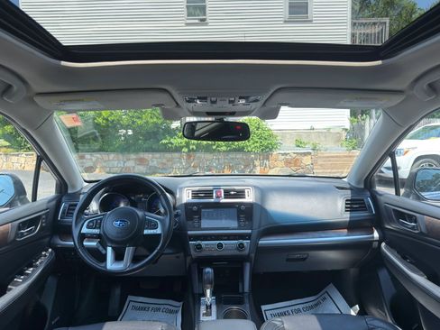 Used 2016 Subaru Outback 2.5i Limited AWD/4WD image 32