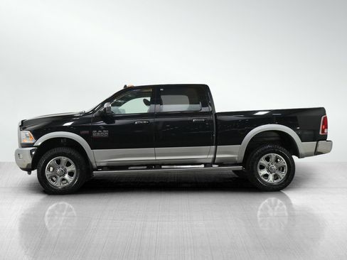Used 2016 RAM 2500 Laramie w/ Convenience Group AWD/4WD image 2