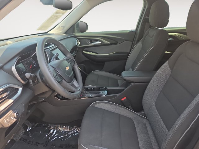 Used 2021 Chevrolet TrailBlazer LS FWD image 9