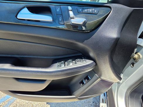 Used 2019 Mercedes-Benz GLS 450 4MATIC image 13