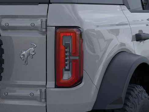 New 2026 Ford Bronco Outer Banks w/ Sasquatch Package image 23