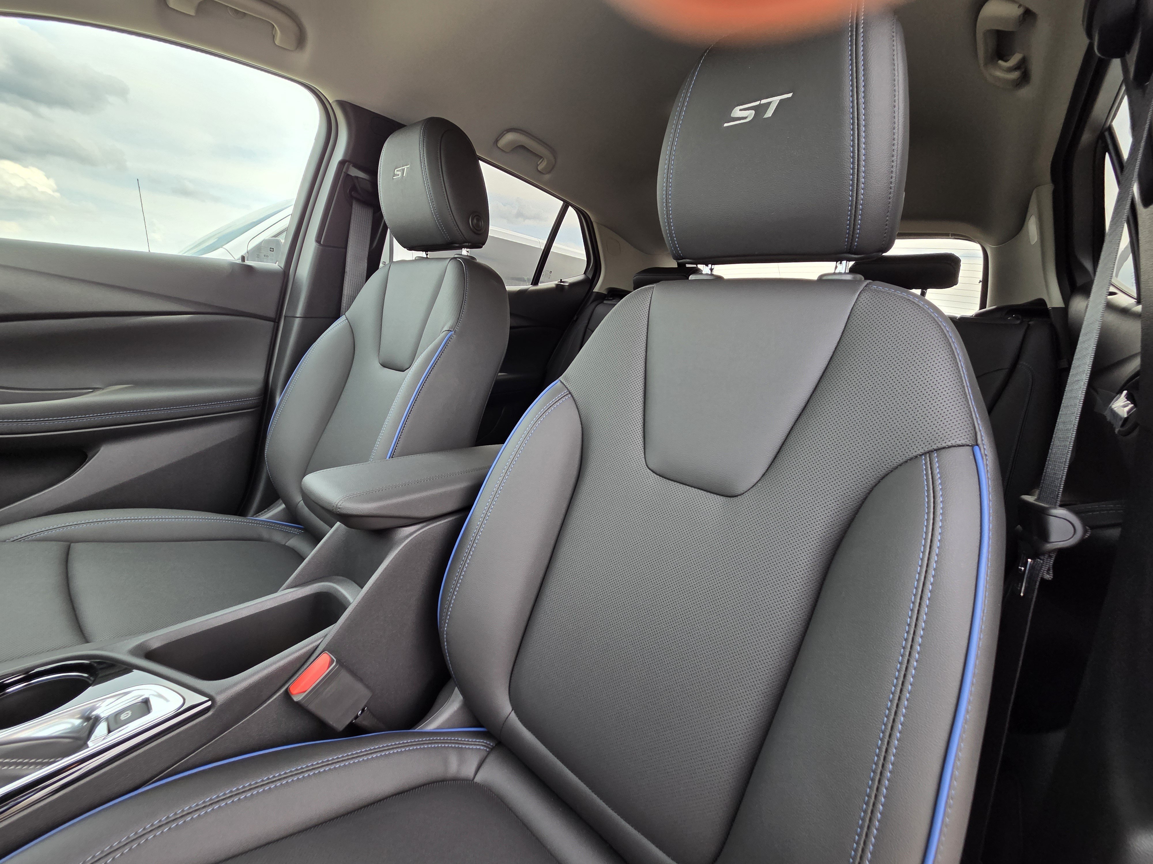 New 2026 Buick Encore GX Sport Touring w/ Advanced Technology Package FWD image 20