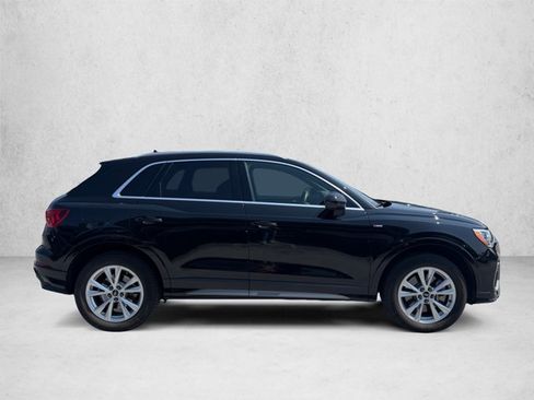 Used 2022 Audi Q3 2.0T Premium AWD/4WD image 4