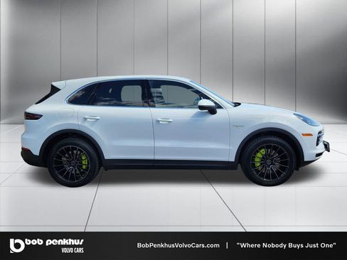 Used 2019 Porsche Cayenne E-Hybrid AWD/4WD image 24