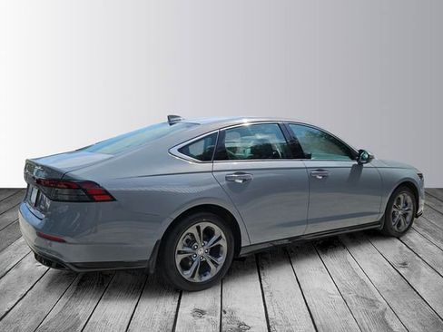Used 2023 Honda Accord EX-L image 5