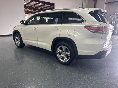 Used 2015 Toyota Highlander Limited image 6