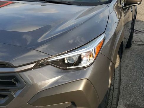 Used 2024 Subaru Crosstrek 2.0i Premium image 4