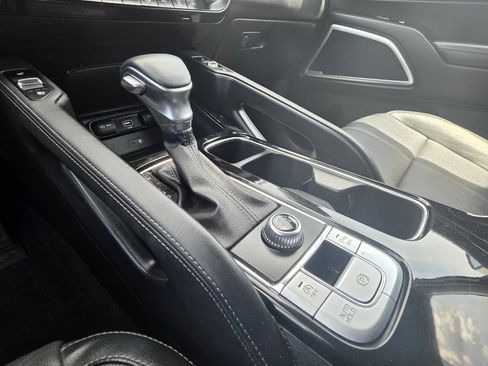 Used 2022 Kia Telluride EX w/ EX Premium Package FWD image 17