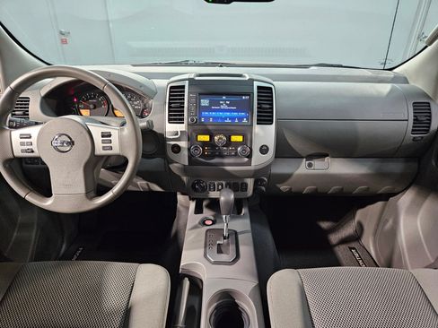 Used 2021 Nissan Frontier SV AWD/4WD image 10